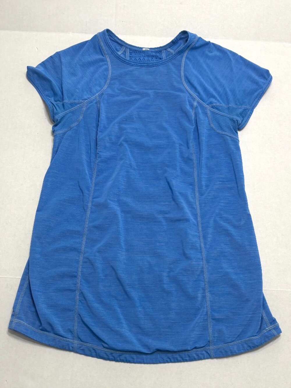 Lululemon Run: In The Sun Short Sleeve Porcelaine Size Medium